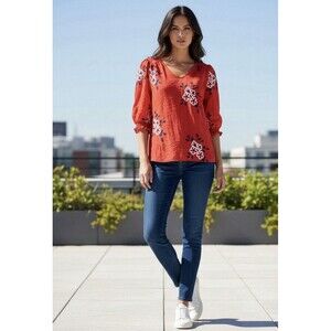 Anthropologie Kindred Top Red Color Floral Embroidery Short Sleeves Sz M